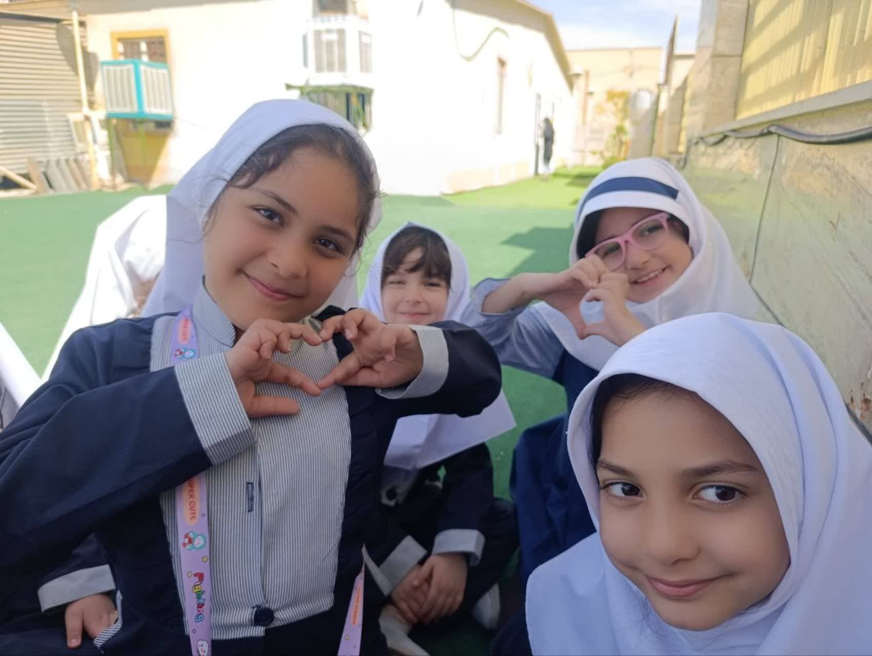 دبستان و پیش دبستان کلام نور